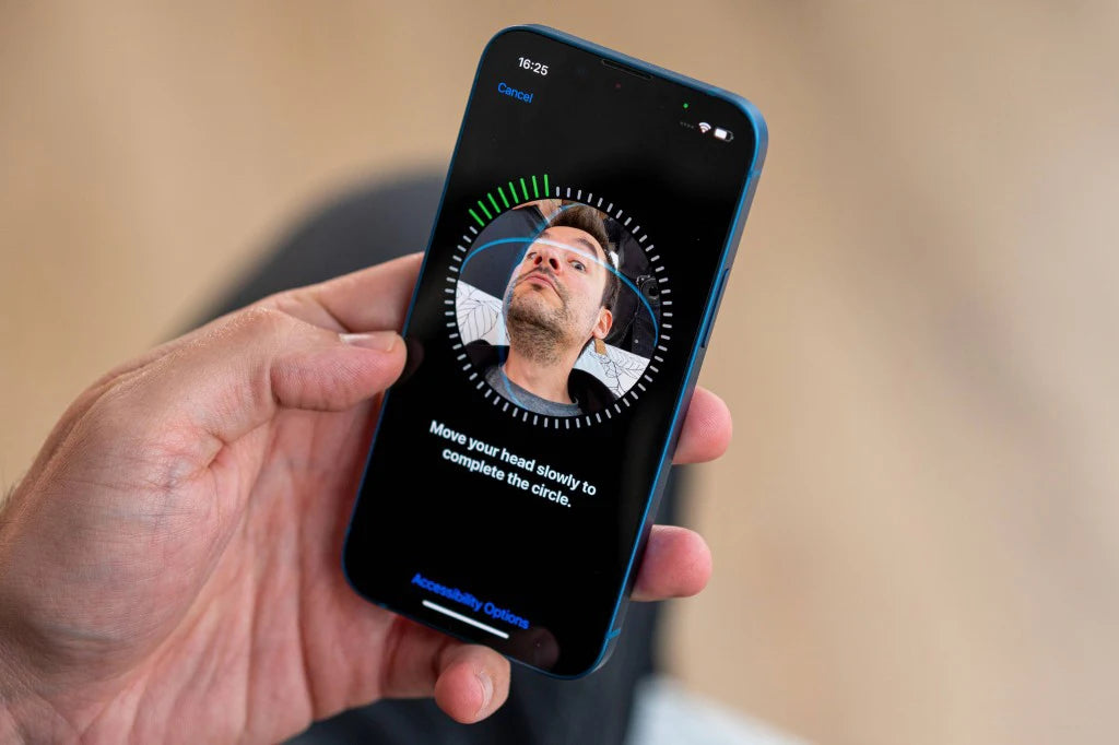 Apple iPhone 13 Mini 5.4" Unlocked smartphone Genuine 13Mini RAM 4GB ROM 128/256/512GB A15 Bionic IOS Face ID 5G Used Cell Phone